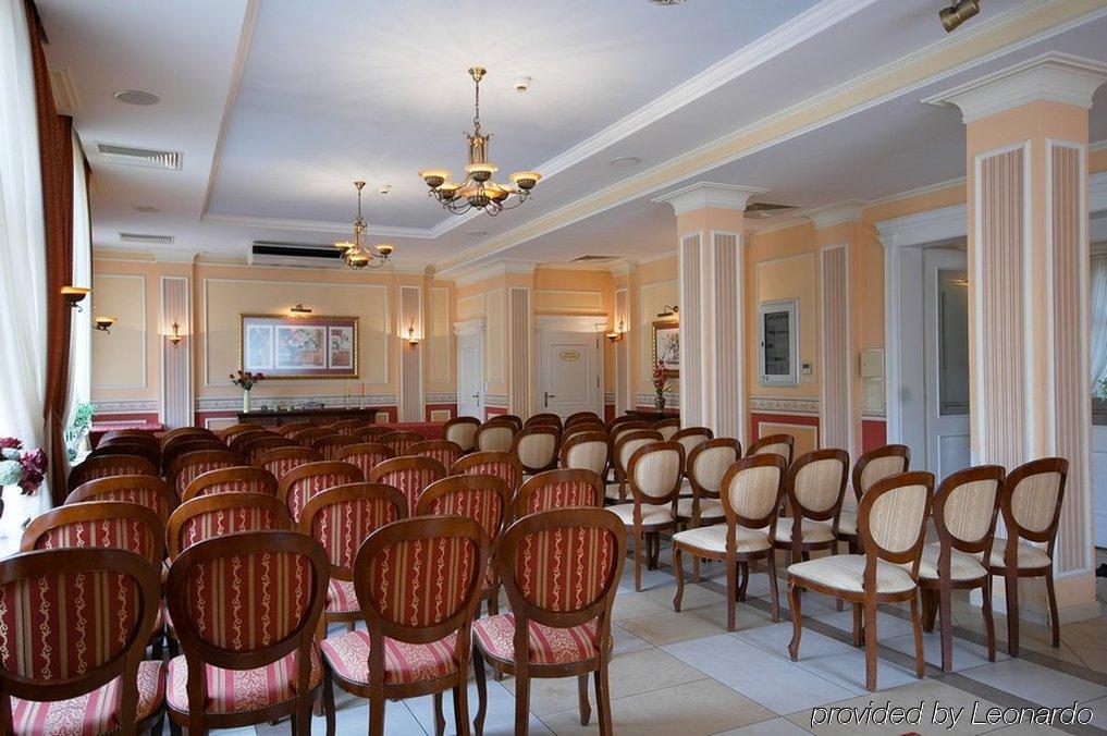 אוסטרוב וילקופולסקי Villa Royal מתקנים תמונה